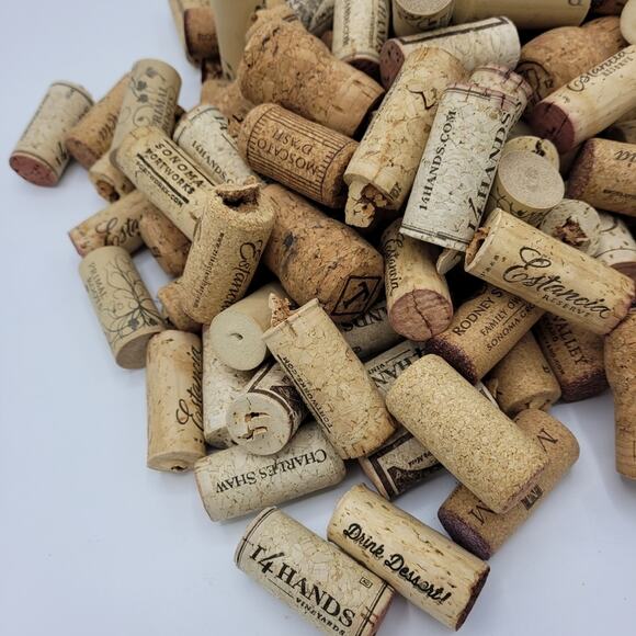 Lot of 128 Used Wine Corks - Picture 4 of 7